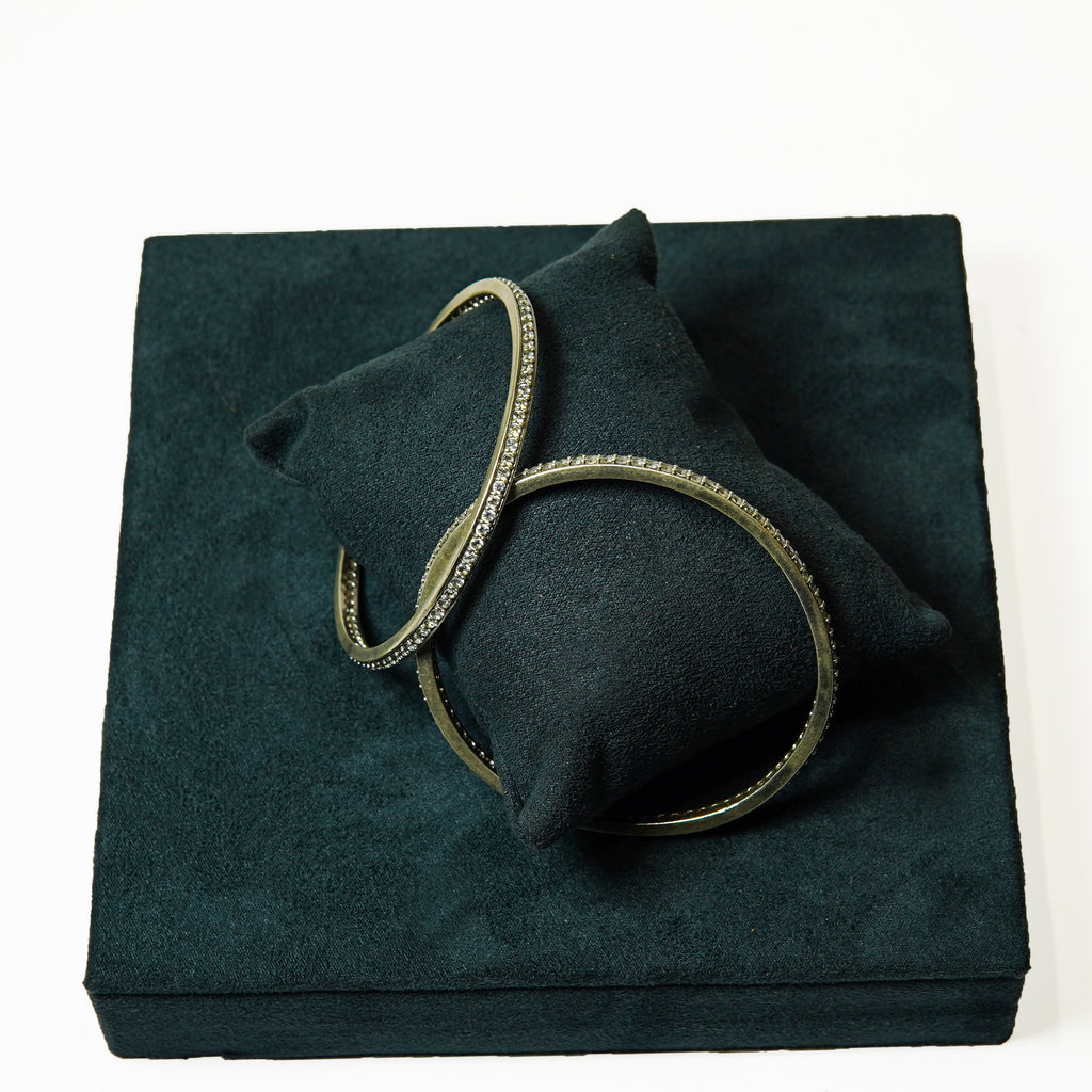 The infinite Silver Shimmer Bangle