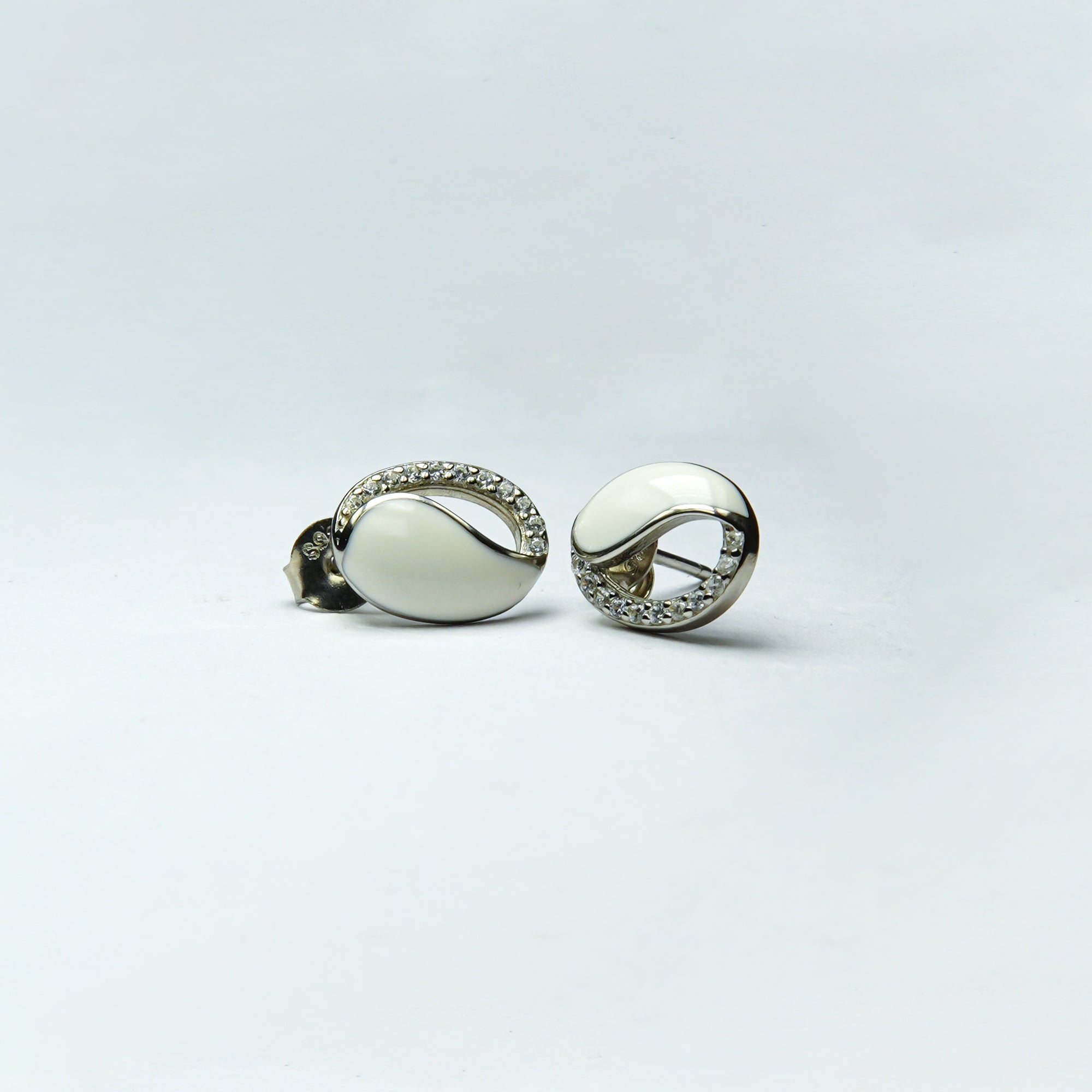 Ivory Serenity Enamel Silver Studs