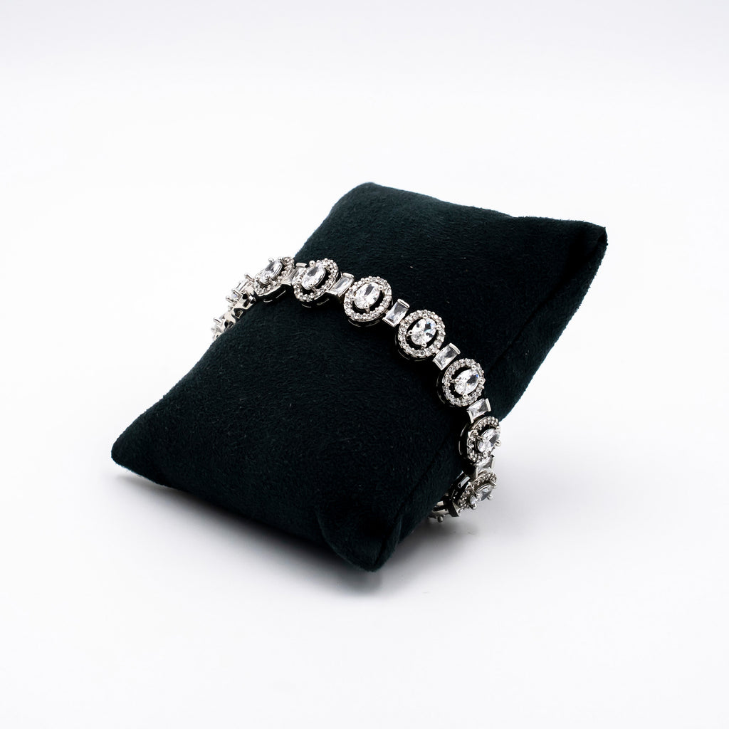 Infinite Glitz Oval Bracelet