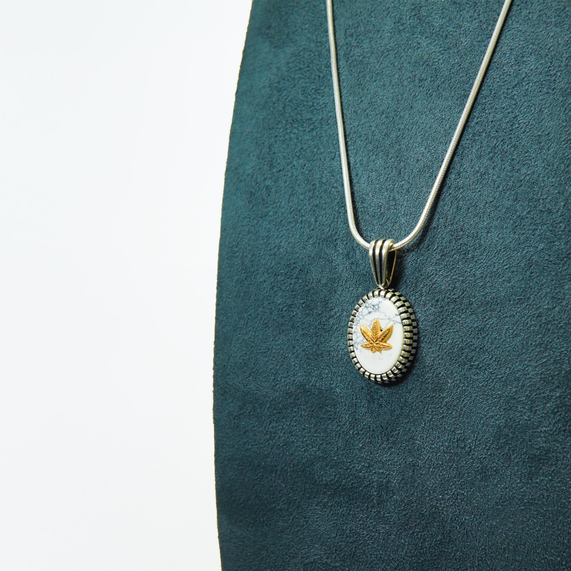 Royal-Howlite leaf Silver Pendant