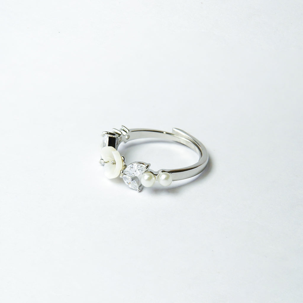 Blooming Diamond Pearl Silver Ring