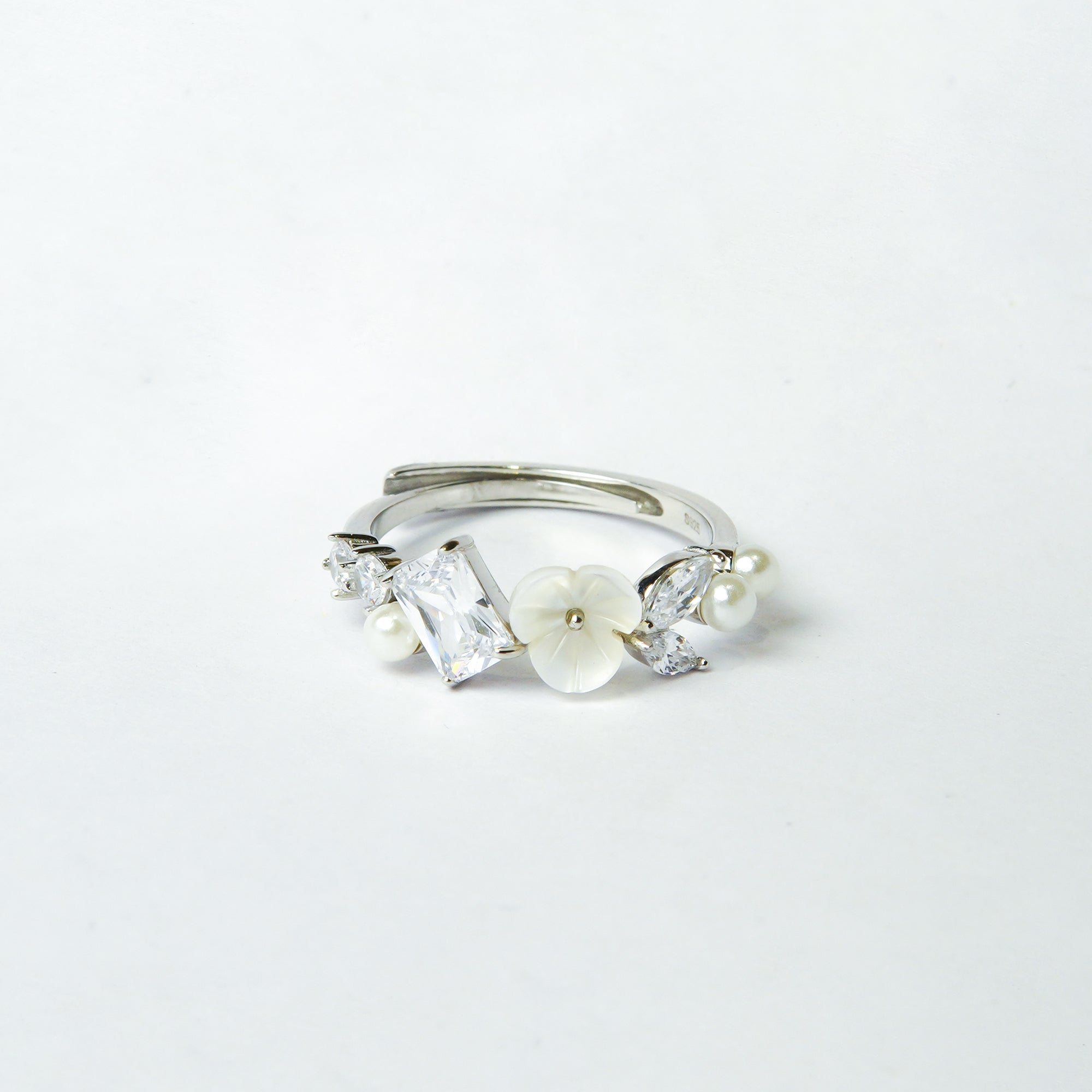 Blooming Diamond Pearl Silver Ring