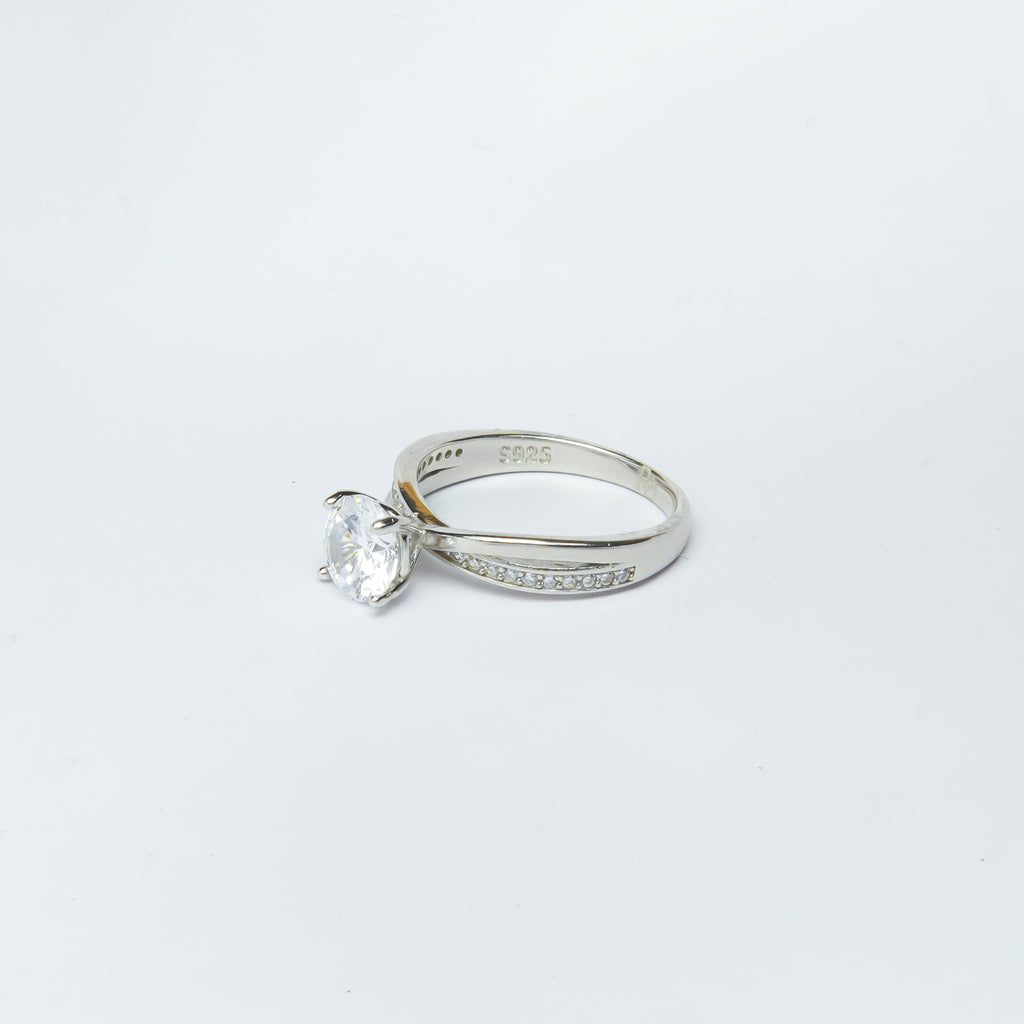Shimmering Solitaire RIng