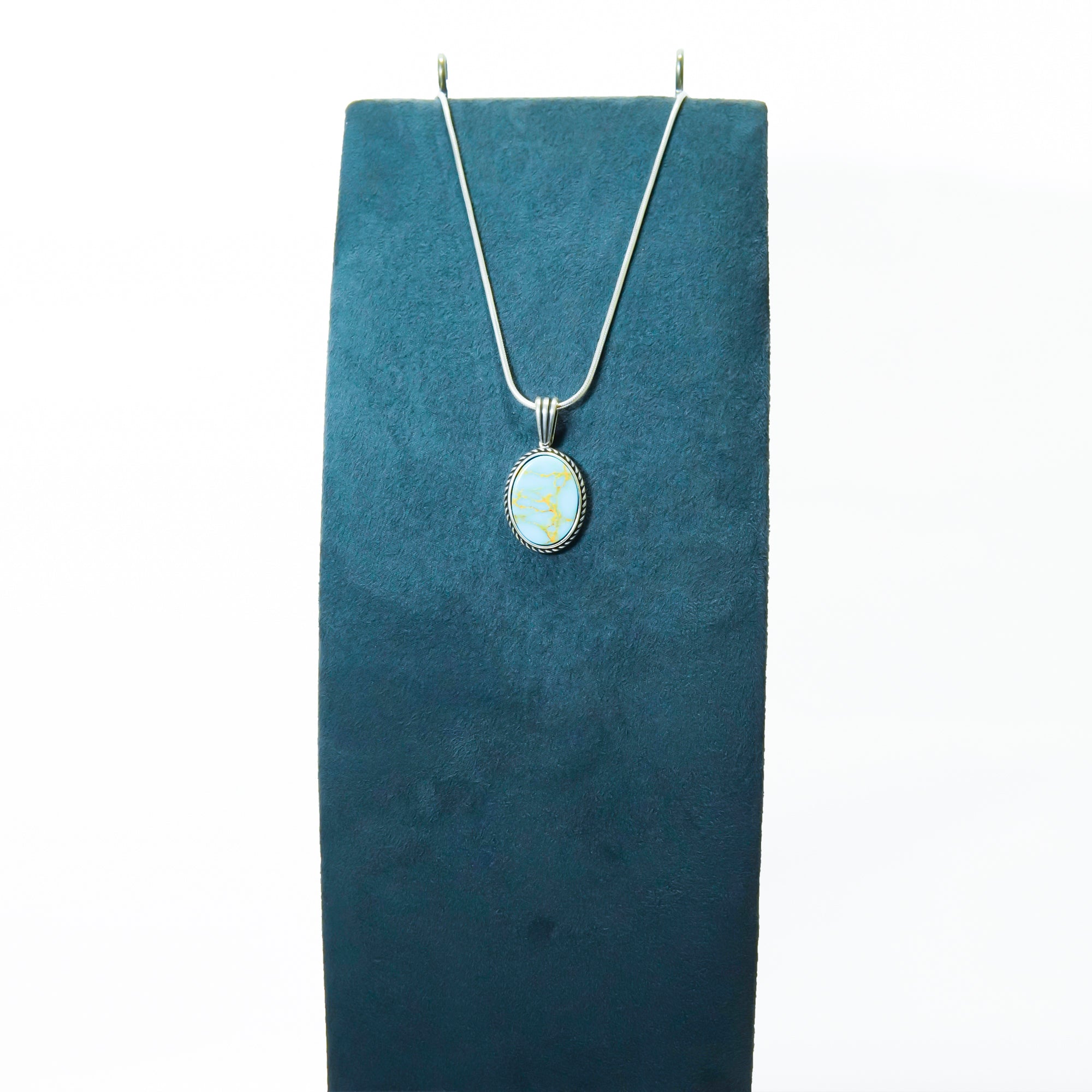 Oxidised Rope Edge Tuquoise Pendant