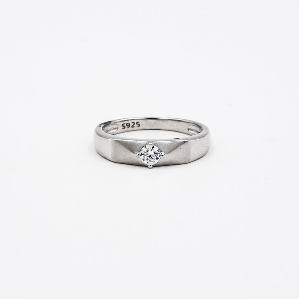 The Horizon Silver Ring